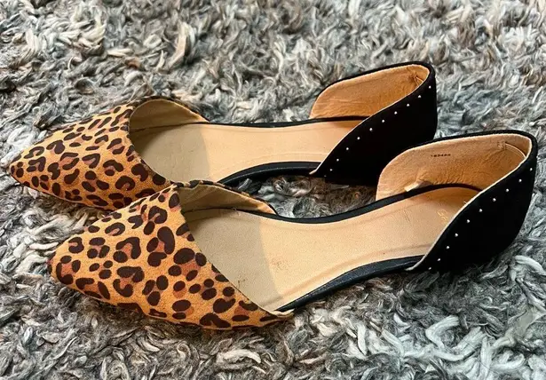 Gap Leopard flat shoes by  are in like great condition. Size 8M