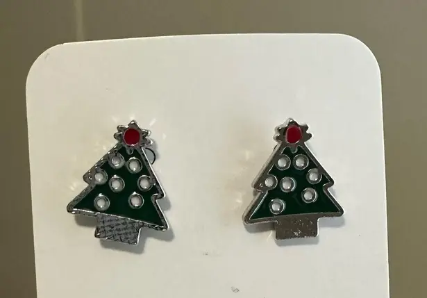 Boutique Christmas Tree Stud Earrings new in package Green