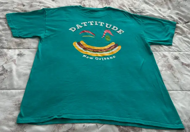 Gildan Dat Dog Dattitude New Orleans Green 100% Cotton Preshrunk Graphic T-shirt, size L