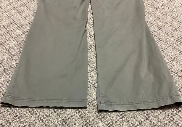 Dockers Favorite Fit Olive Army Green Twill Chino Pants Size 4