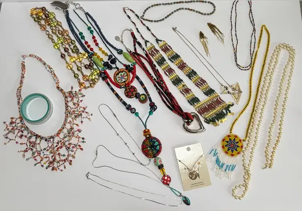 Mixed Fashion Costume Jewelry Lot Beaded Necklaces Boho Fringe 16 pcs 1.5 lbs Pink