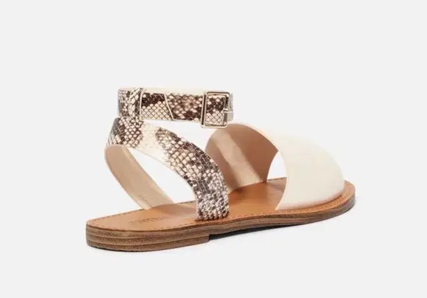 JustFab ✨  Cleo Flat Sandal✨