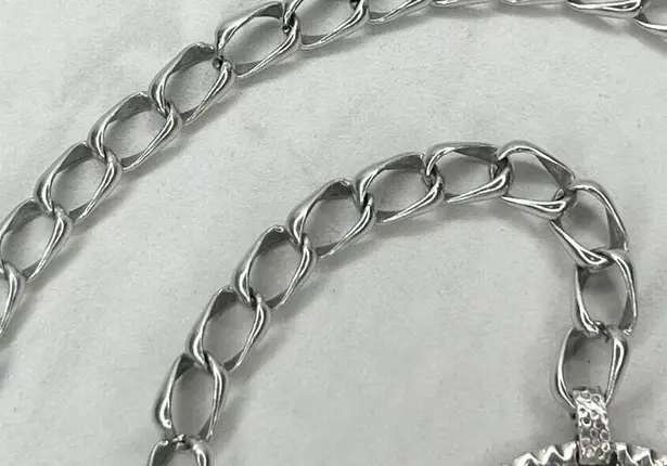 Womens Silver Tone Chain Belt Lion Crest Charm Y2K Festival XS ✨