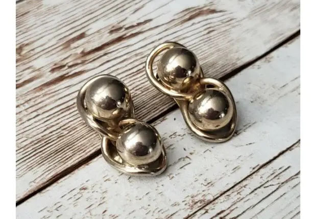 Vintage Clip On Earrings