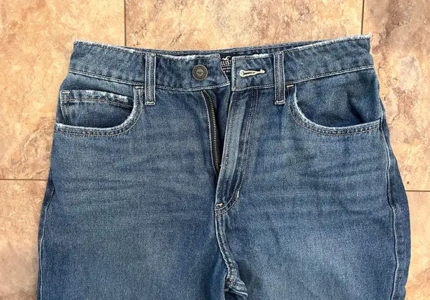 Hollister High-Rise Baggy Jeans