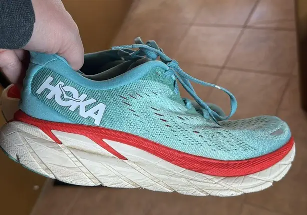 Hoka Women’s Clifton 8 Wide Blue Coral White Size 9D