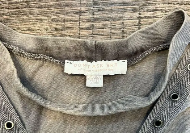 “Wake Me Up When It’s The Weekend” Tee with Tie Up Neckline One Size Gray Size undefined