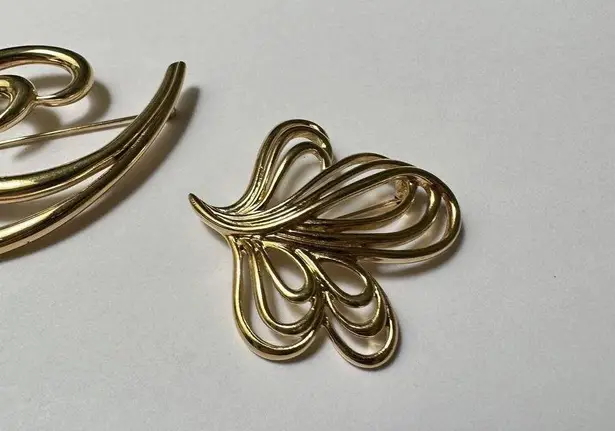 Trifari Lot Of 2 Signed  Gold Tone Brooch Pins Swirl Styles