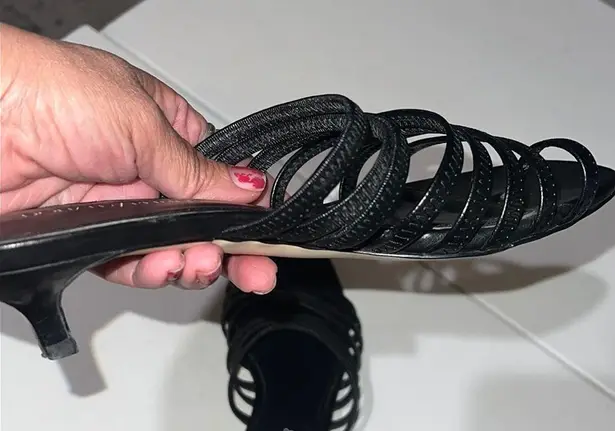 Donald J. Pliner Women's Black Strappy Sandals kitten heel Size 6.5