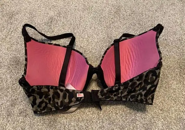 PINK - Victoria's Secret 32DD PINK VS bra leopard print