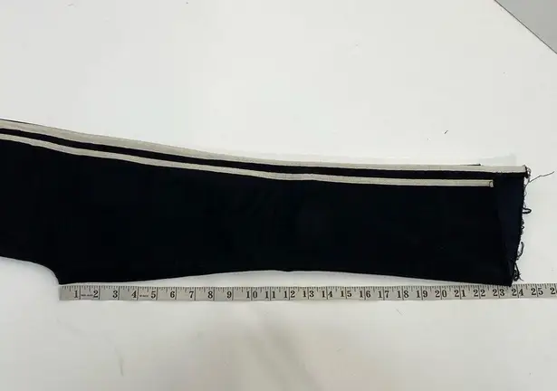 Mother Insider Crop Step Fray in Guilty Racer High Waist Black 25