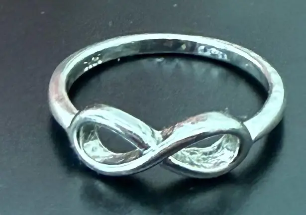 925 Sterling Silver Love Knot Infinity Ring Size 9.5