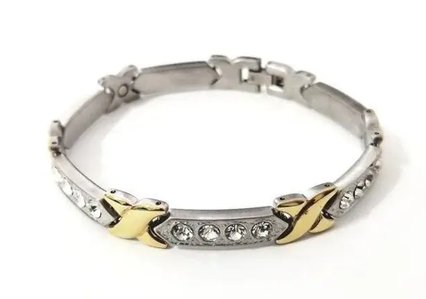 Stainless steel magnetic bracelet w/CZs 7.5" Silver