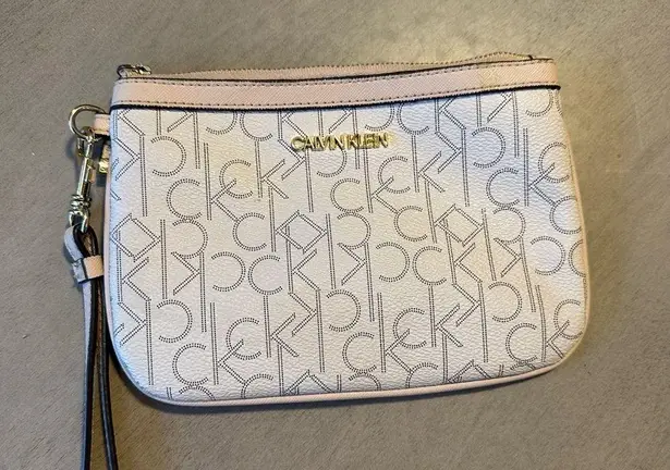 Calvin Klein  Wristlet