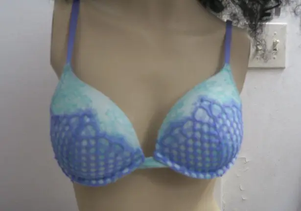 Victoria's Secret very sexy push-up bra in dark blue and light blue size 32C.