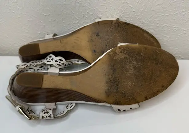 Isola Fleur Laser Cut White Wedge Sandals | Wedges | Shoes | Size 8.5
