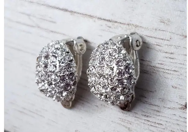 Vintage Clip On Earrings