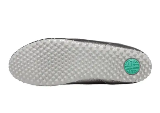 PALE Women’s Silver Sun HEMATITE Lightweight Traction Sport Sneakers Size 7 NEW