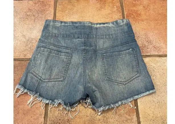 Jen's Pirate Booty Jen’s Pirate Booty cut off denim shorts size 27