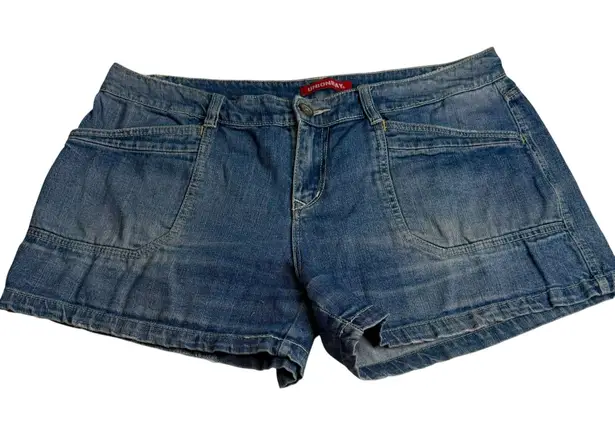 Unionbay Women’s Denim Shorts Size 15 Blue Jean Mid Rise Pockets Button Fly