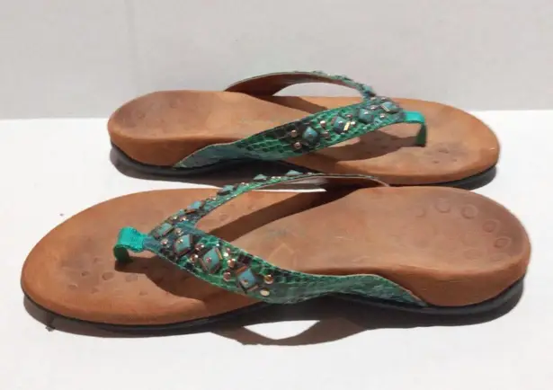 Vionic Floriana Thong Sandal-Size 8W-Faux Snakeskin-Beaded-Arch Support-Comfort