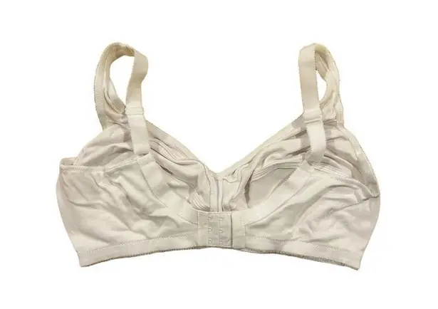 Fruit of the Loom  Women's White Wireless T-Shirt Bra Size 38D Full Coverage