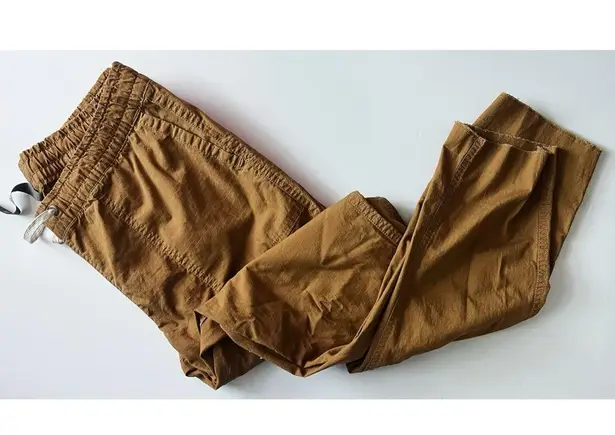 Vuori • Caramel Brown Tan Vintage Ripstop Ankle Pants