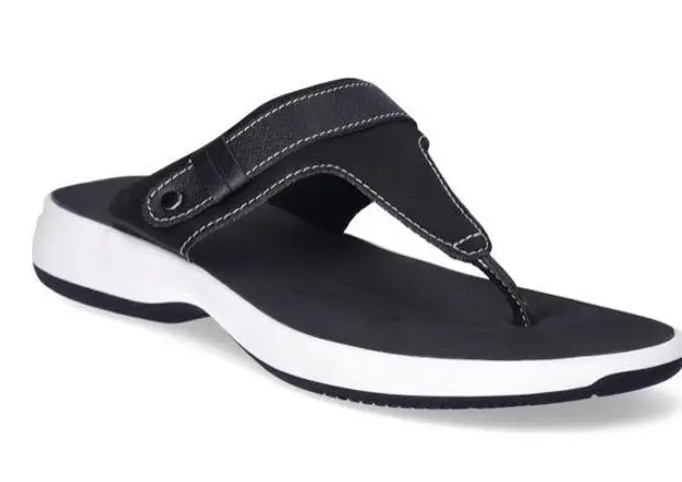 Time And Tru  Womens Flip Flops Size 6 Black White New - Image 1