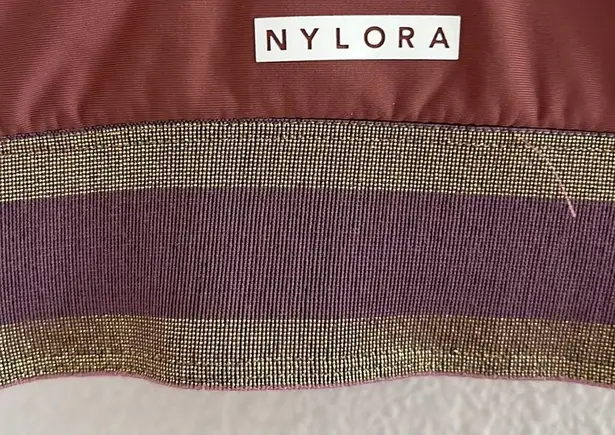 NYLORA Metallic Banded Y Back Sports Bra Medium