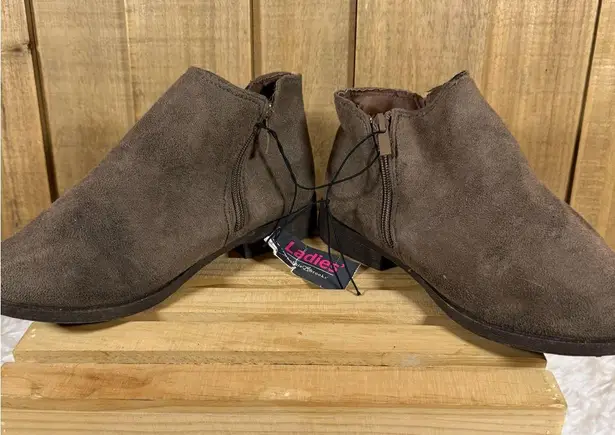 Bobbie Brooks Women’s Ankle Boots Booties Taupe Side Zipper Sz 7 New W/ Tag Tan