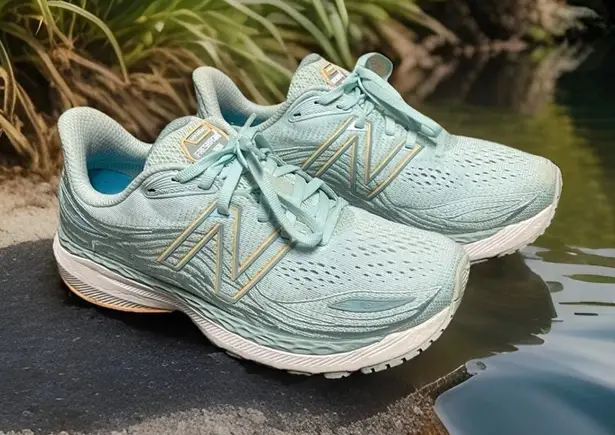 New Balance  Fresh Foam X 860v12 Blue/Mango Women's Wide Running Shoes Size 8D - Image 1