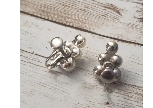 Vintage Screw Back Earrings Bunch of Faux Pearls
