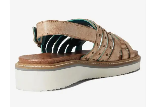 NEW Beds Stu ROAN Crest Sandals Wedge Distressed Leather Pecan Womens Size 7 Tan