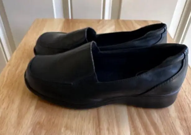 Safe T Step Womens Slip On Low Top Loafer Black Size 6.5W / Eur 38 Sku 2795