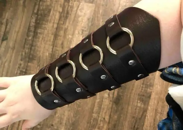 Unisex Leather Brown O Ring Bracer Fantasy New