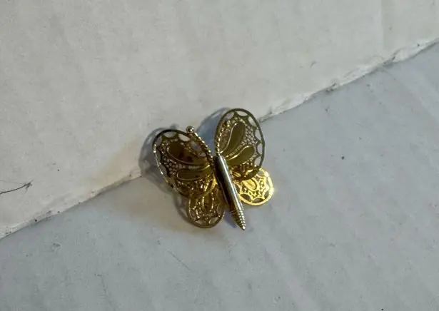 Vintage Gold Tone Small Dainty Butterfly Pin Brooch Estate Fairycore