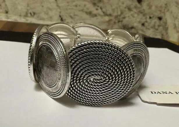 Dana Buchman Women’s Chunky Silver Tone Stetchy Stretch Bracelet 7 Inch $28