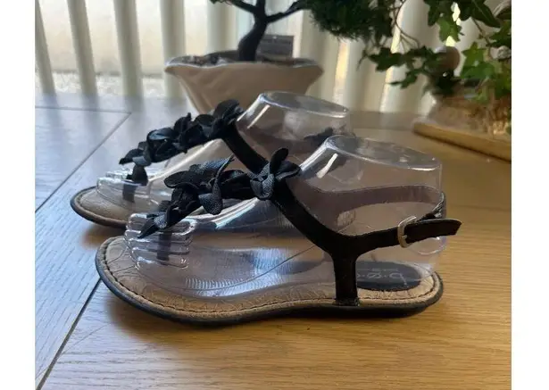 B.O.C. Size 6 Floral Sandals With Buckle Strap Slip On Comfortable Sandals Black