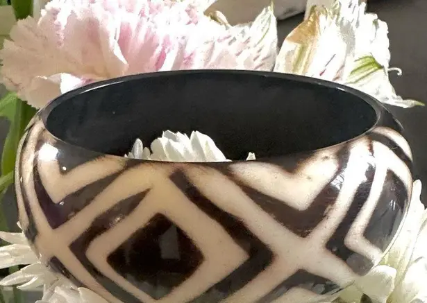 African resin brown and cream patterned bangle bracelet