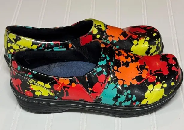 Klogs Mission Womens Clog Shoes Splatter Patent Red Size 7.5