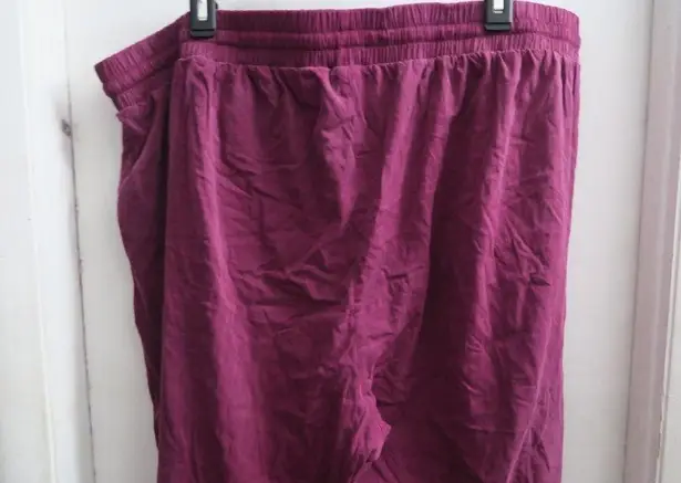 Torrid solid flexible breezy long pants in burgundy red size 2 (2X) plus size.