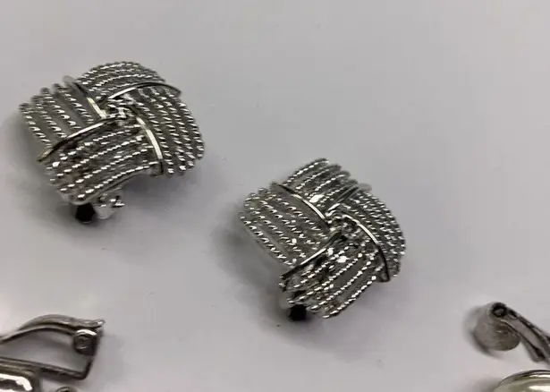 Lot Of 3 Signed Vintage Costume Earrings Clip On Lewis Segal, Lisner, Sarah Cov