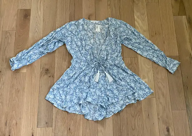 NWT Long Sleeve Floral V