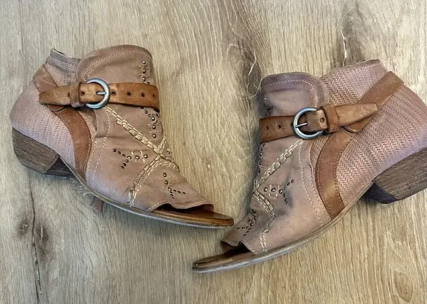 Miz Mooz Caitlin Ankle Leather Booties Peep toe shoes in Rose size 37/6.5-7