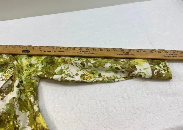 c.l.o.t.h.e.s Fashion Jacket. Women Size Small Denim Fabric Floral Print.