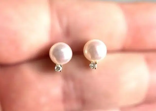 14 Karat Gold Pearl and Diamond Stud Earrings Pearl Pink Tone No Backs Untested White