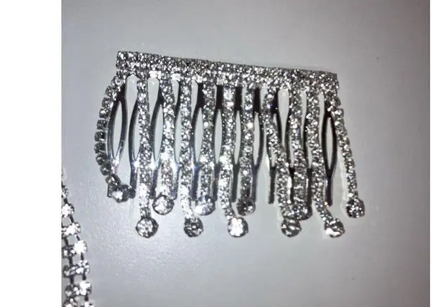 Claire's Beautiful Sparkly Crystal Formal Statement Necklace, Earrings & Hairpin Silver