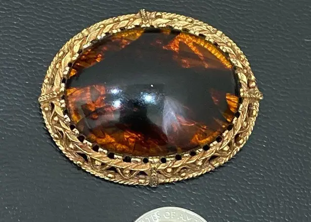 Vintage Baltic Amber Oval Cabochon Ornate Gold