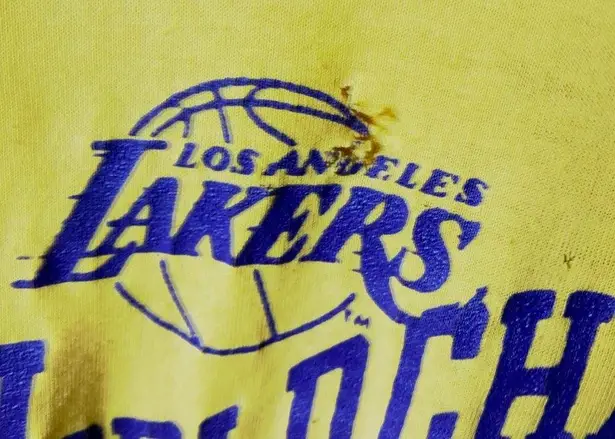 Distressed Vintage 80s Los Angeles Lakers World Champions T Shirt Yellow Medium
