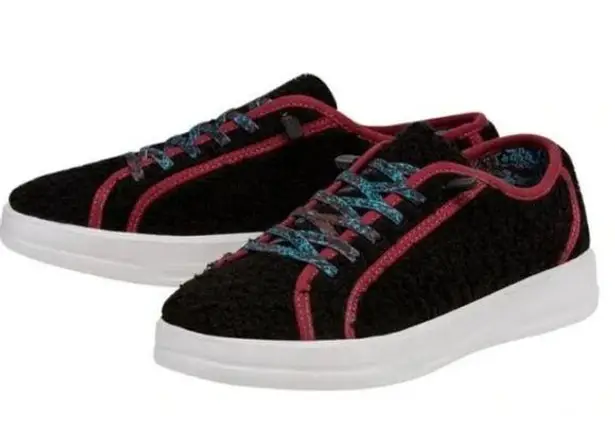 Hey Dude NWT Karina Sherpa Sneakers In Moonless Sangria